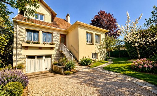 Maison à Basses Roches, Conflans-Sainte-Honorine, France 1