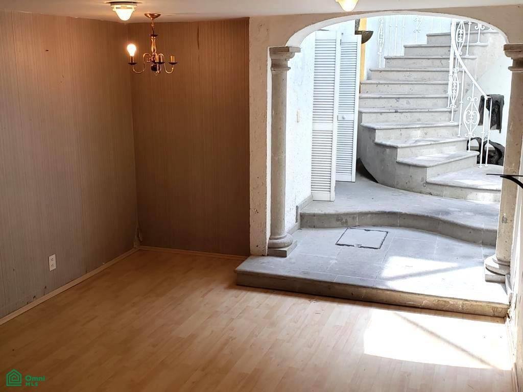 House in Mexico City, Mexico 5 - 17232720