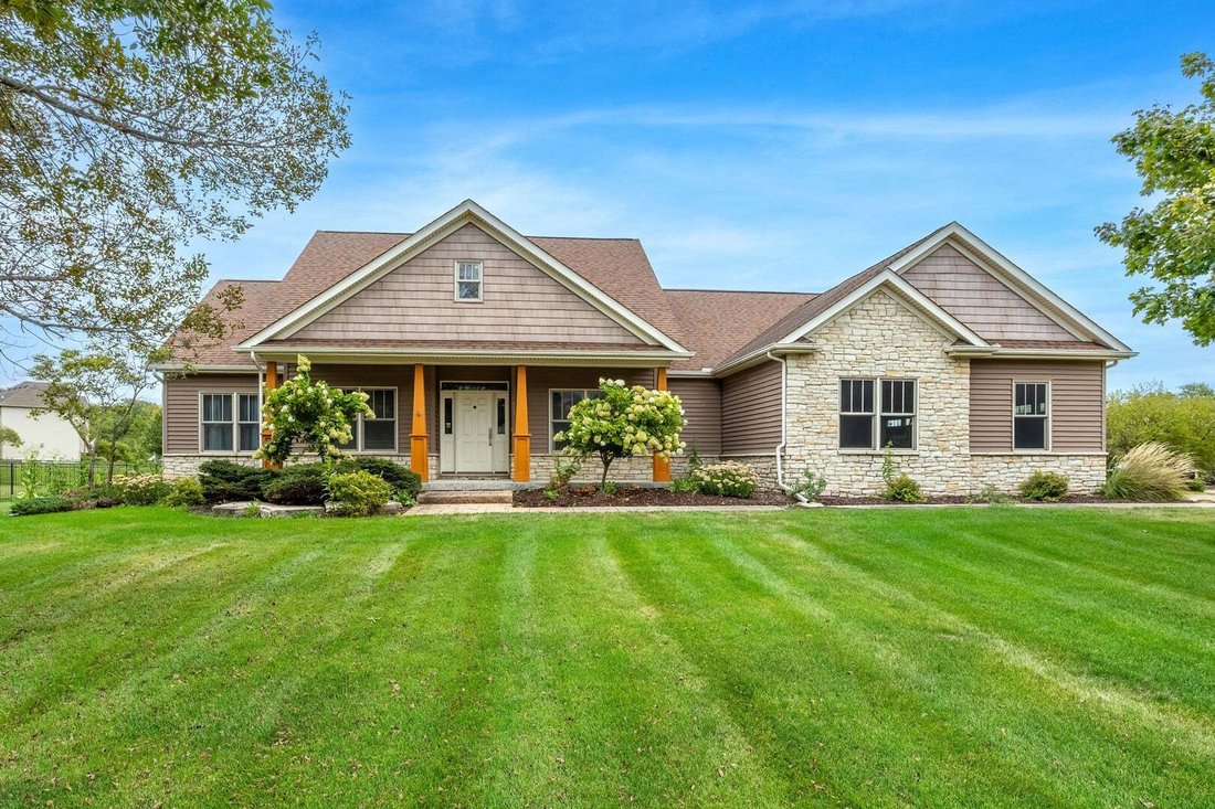 House in Andalusia, Illinois, United States 1 - 18833926