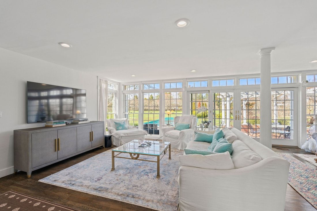House in Southampton, New York, United States 4 - 18835095