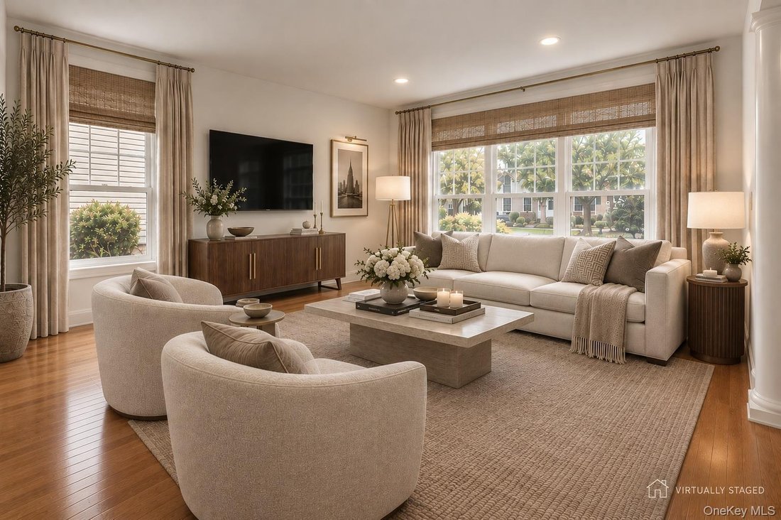 Condo in Port Washington, New York, United States 4 - 18832839
