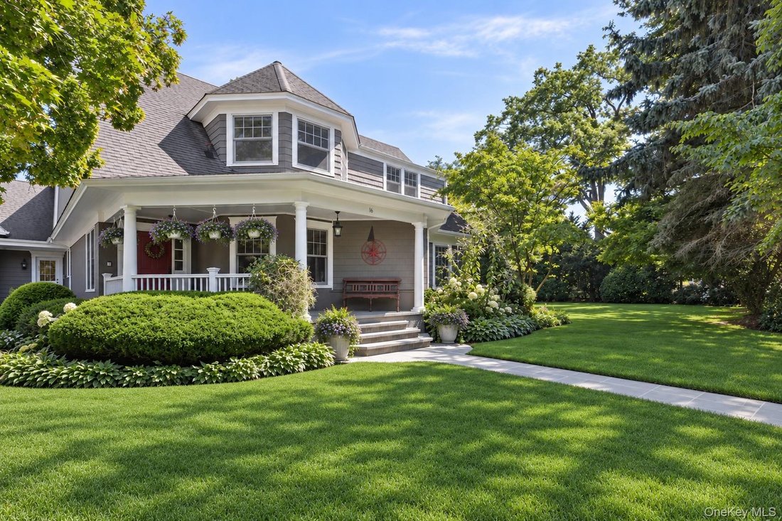 House in Manhasset, New York, United States 1 - 17694486