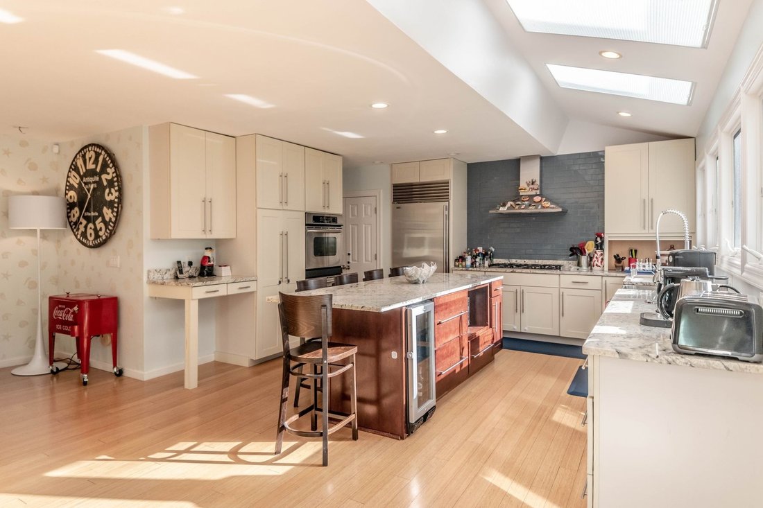 House in East Hampton, New York, United States 2 - 18835107