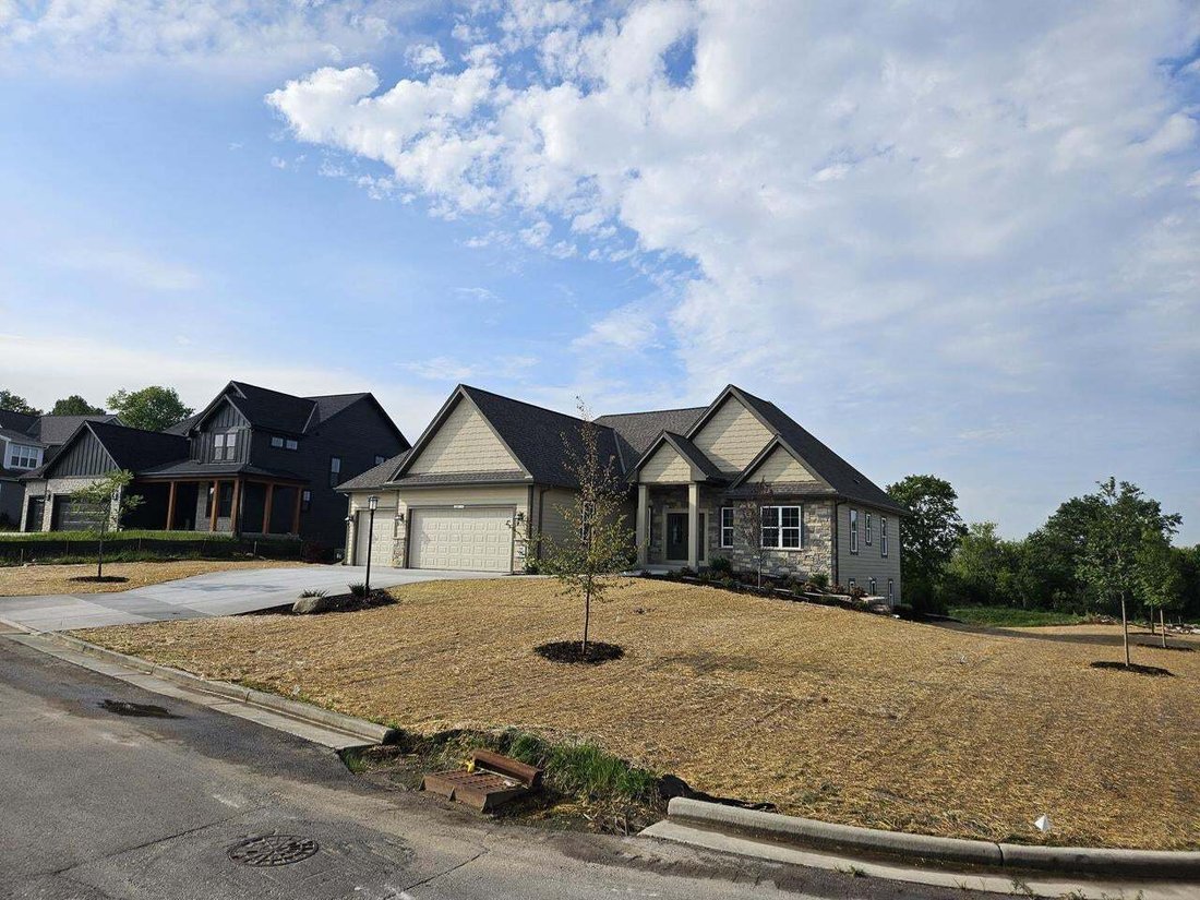 House in Menomonee Falls, Wisconsin, United States 4 - 18057818