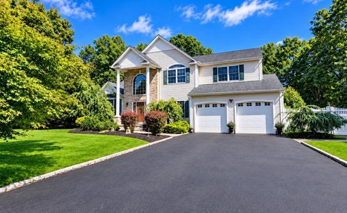 House in Smithtown, New York, United States 1