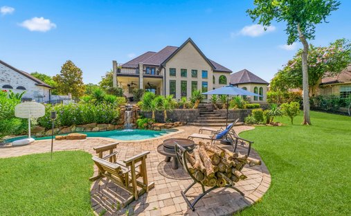 House in Fulshear, Texas, United States 1