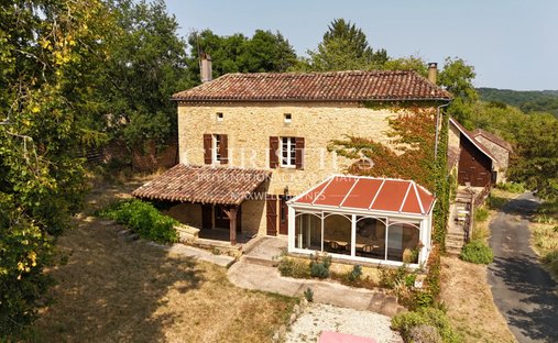 House in Beaumont-du-Perigord, Beaumontois en Périgord, France 1