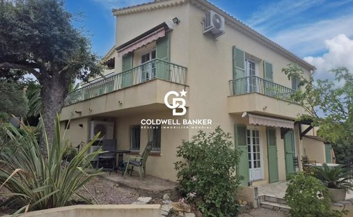 House in Frejus, Provence-Alpes-Côte d'Azur, France 1
