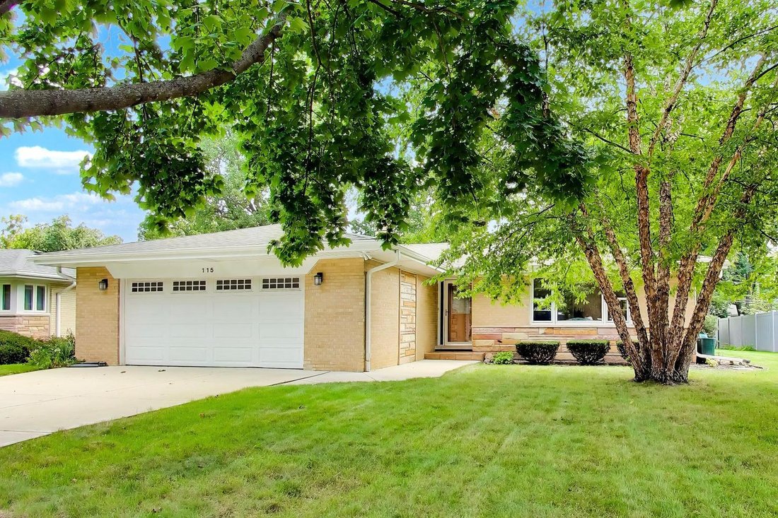 House in Wood Dale, Illinois, United States 1 - 18833914