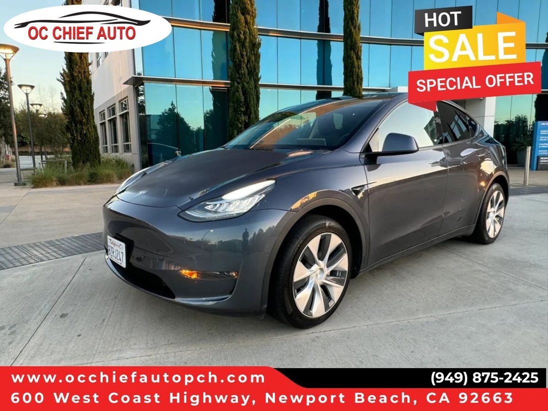 Suv in Newport Beach, CA, United States 1 - 18798460