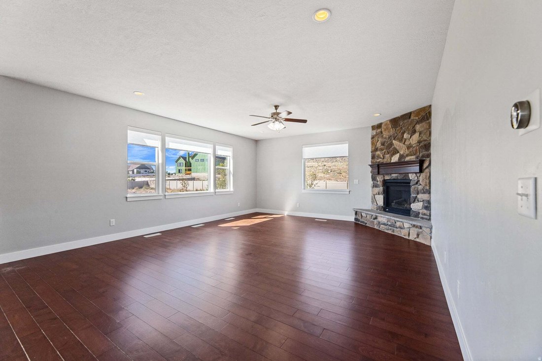 Casa en Eagle Mountain, Utah, Estados Unidos 3 - 18832752