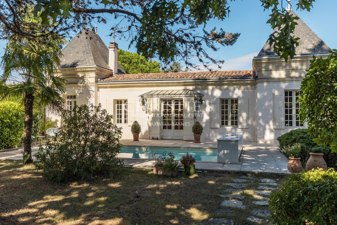 Maison à Bourg, Pessac, France 1 - 18831197