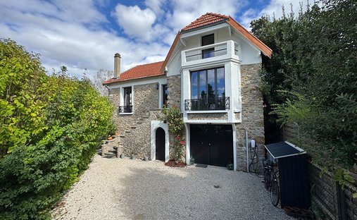 Casa en Mere, Isla de Francia, Francia 1