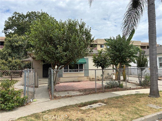 House in Santa Ana, California, United States 1 - 18605742