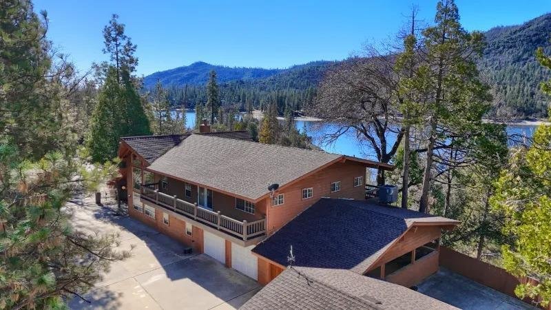 House in Bass Lake, California, United States 4 - 18831963