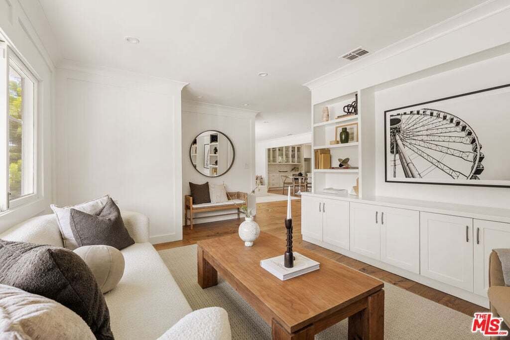 House in Los Angeles, California, United States 3 - 18832335