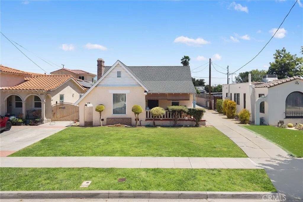 Autres à Alhambra, Californie, États-Unis 3 - 18833376