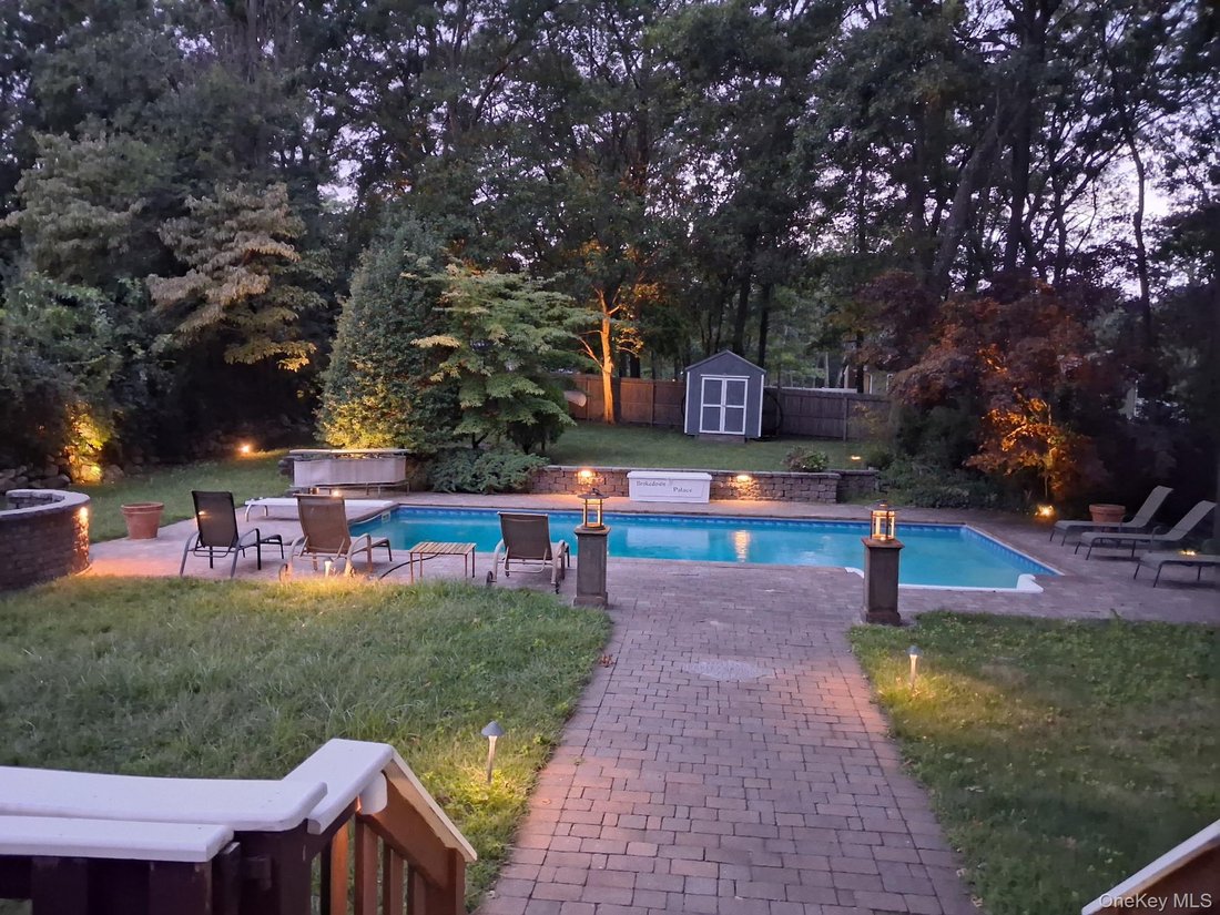 House in Calverton, New York, United States 4 - 18834501