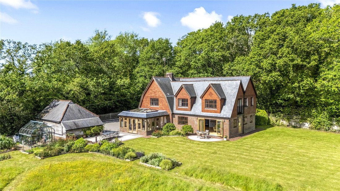 Casa in Scaynes Hill, Copthorne, Inghilterra 1 - 18830865