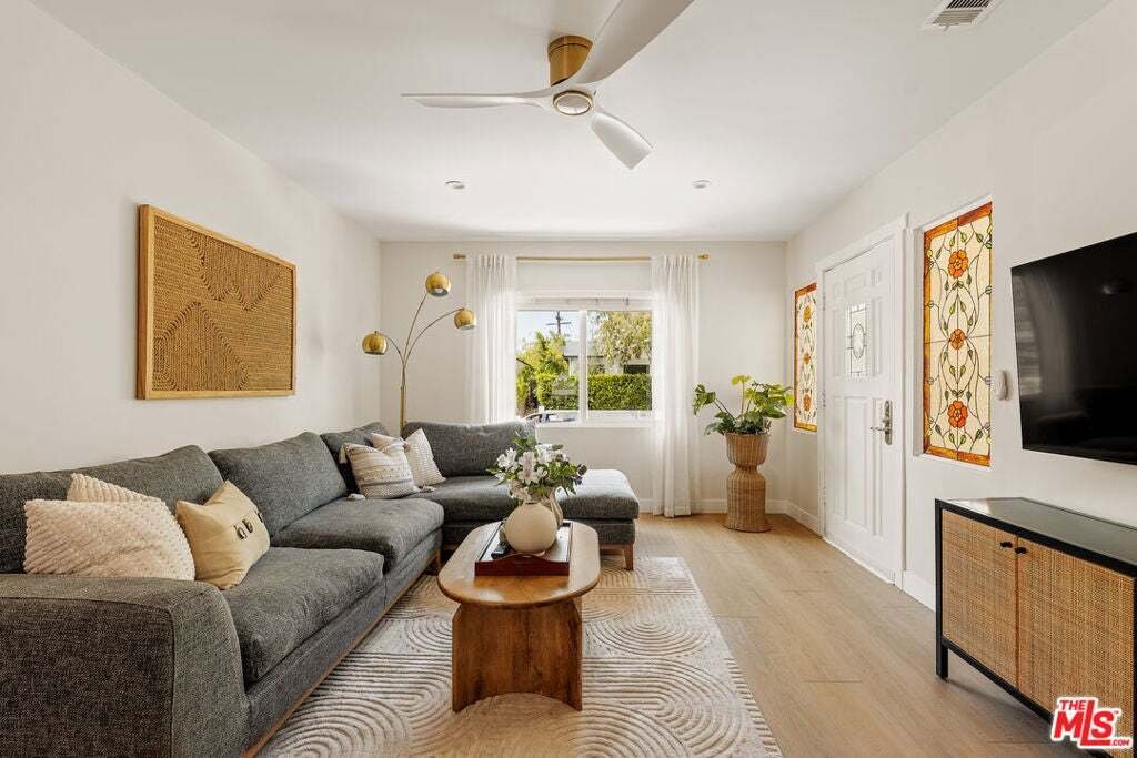 House in Los Angeles, California, United States 4 - 18832356