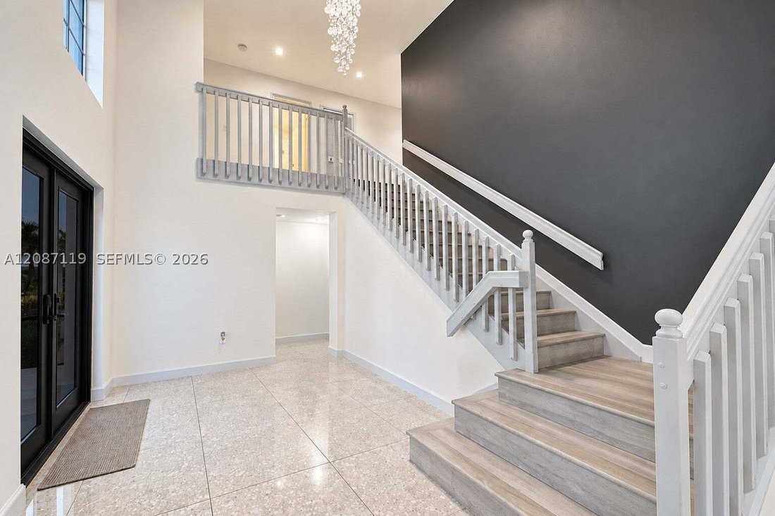 House in Miami, Florida, United States 3 - 18832741