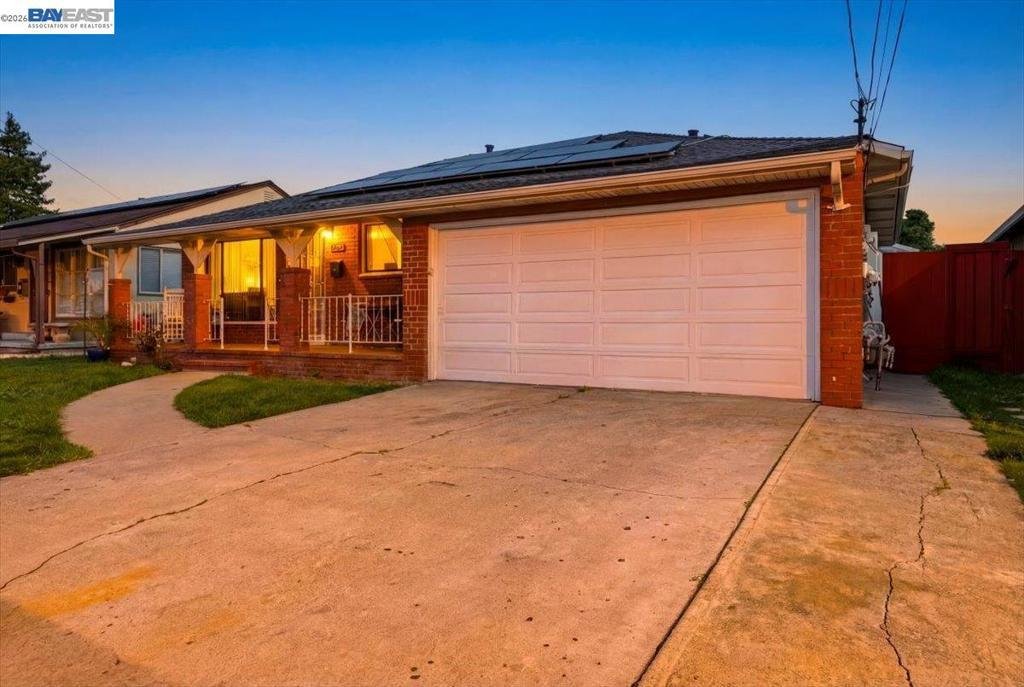 House in San Leandro, California, United States 2 - 18825633