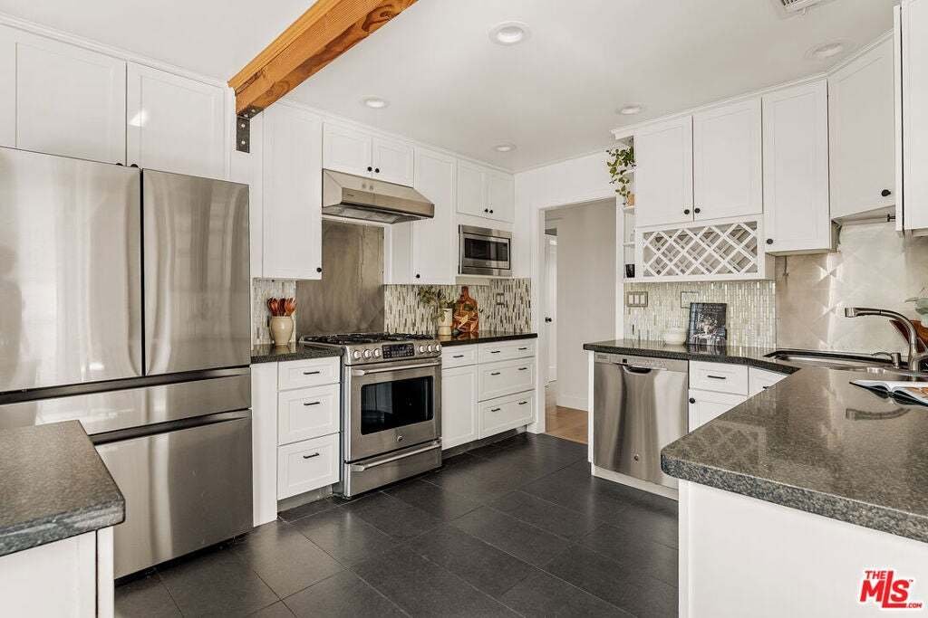 House in Los Angeles, California, United States 5 - 18832270
