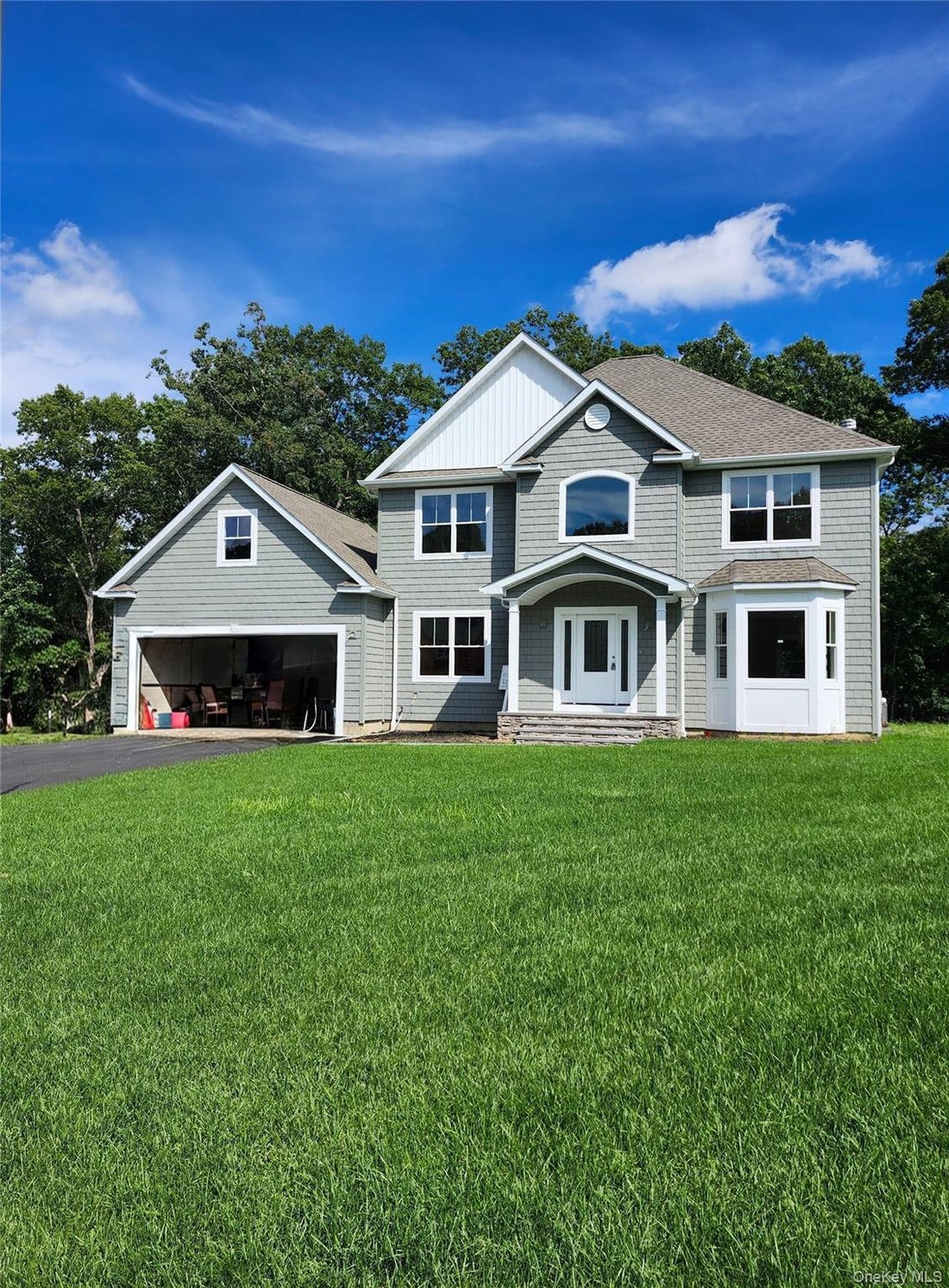 House in Yaphank, New York, United States 1 - 18832834
