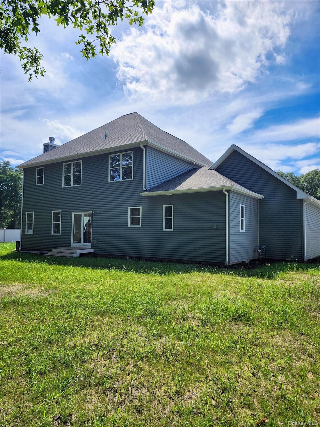 House in Yaphank, New York, United States 2 - 18832834