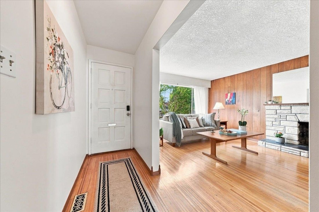 House in Vancouver, British Columbia, Canada 5 - 18835976
