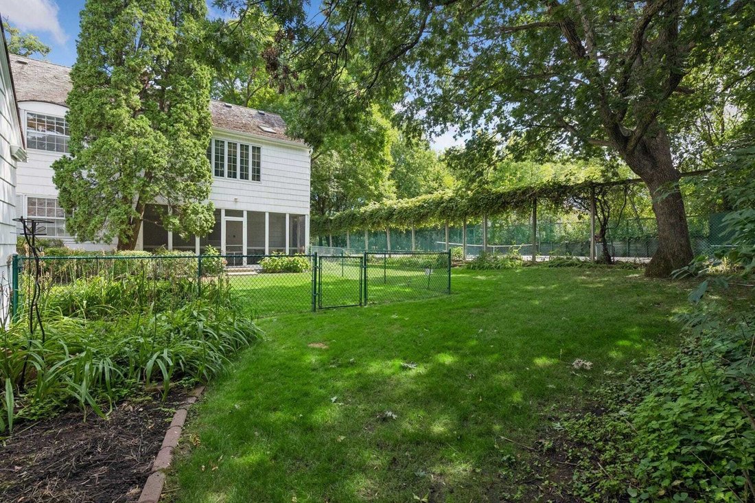 House in Minnetonka, Minnesota, United States 3 - 18835924