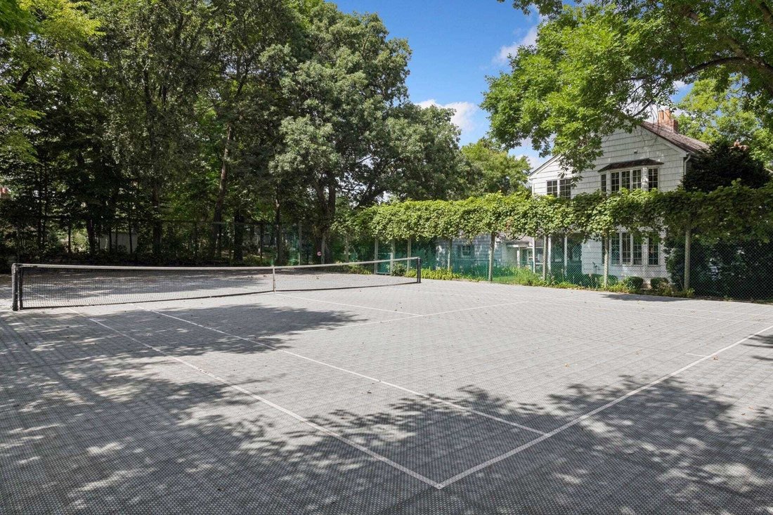 House in Minnetonka, Minnesota, United States 4 - 18835924