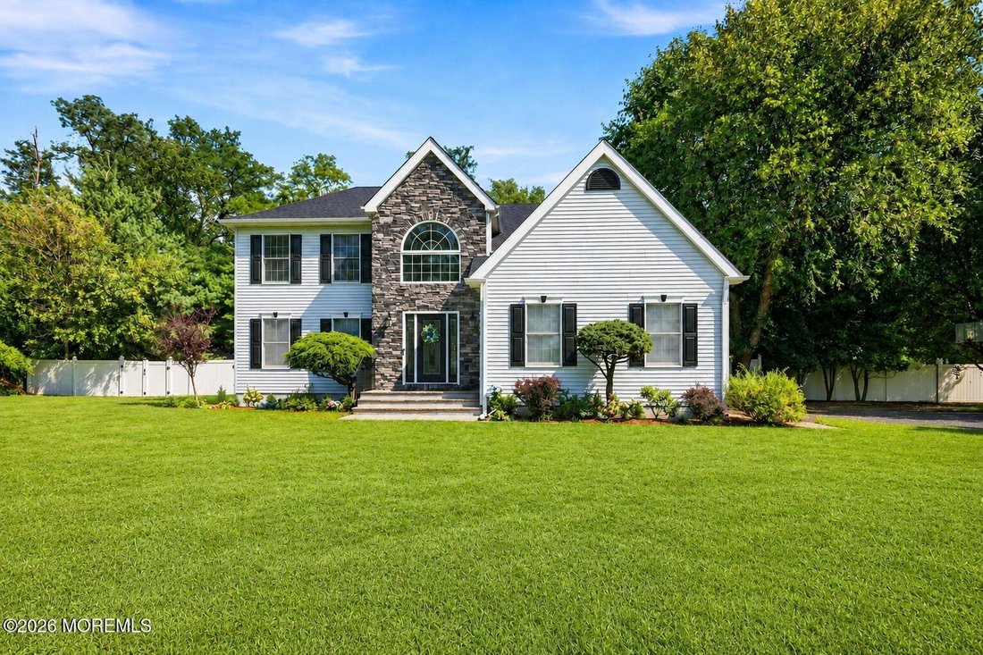 House in Freehold Township, New Jersey, United States 1 - 18835947