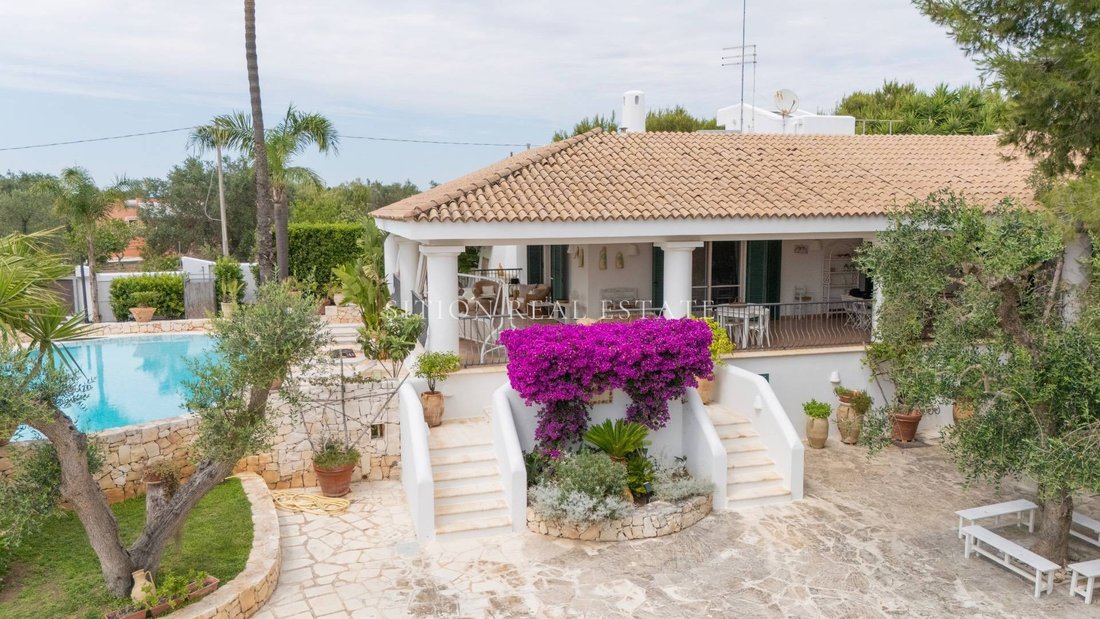 Villa en Francavilla Fontana, Apulia, Italia 1 - 18835728