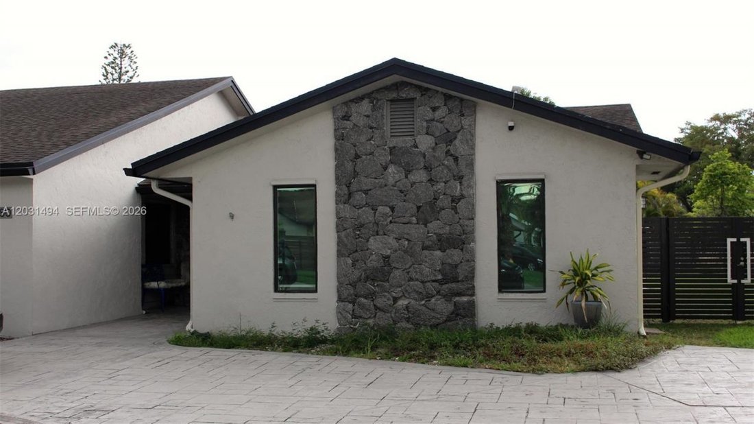 Casa a West Miami, Florida, Stati Uniti 1 - 18835932