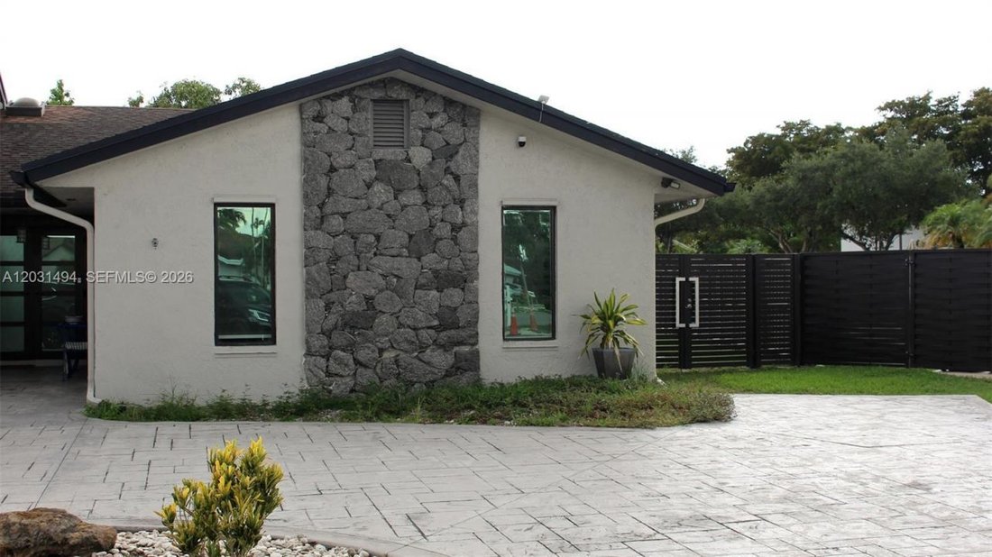Casa a West Miami, Florida, Stati Uniti 3 - 18835932