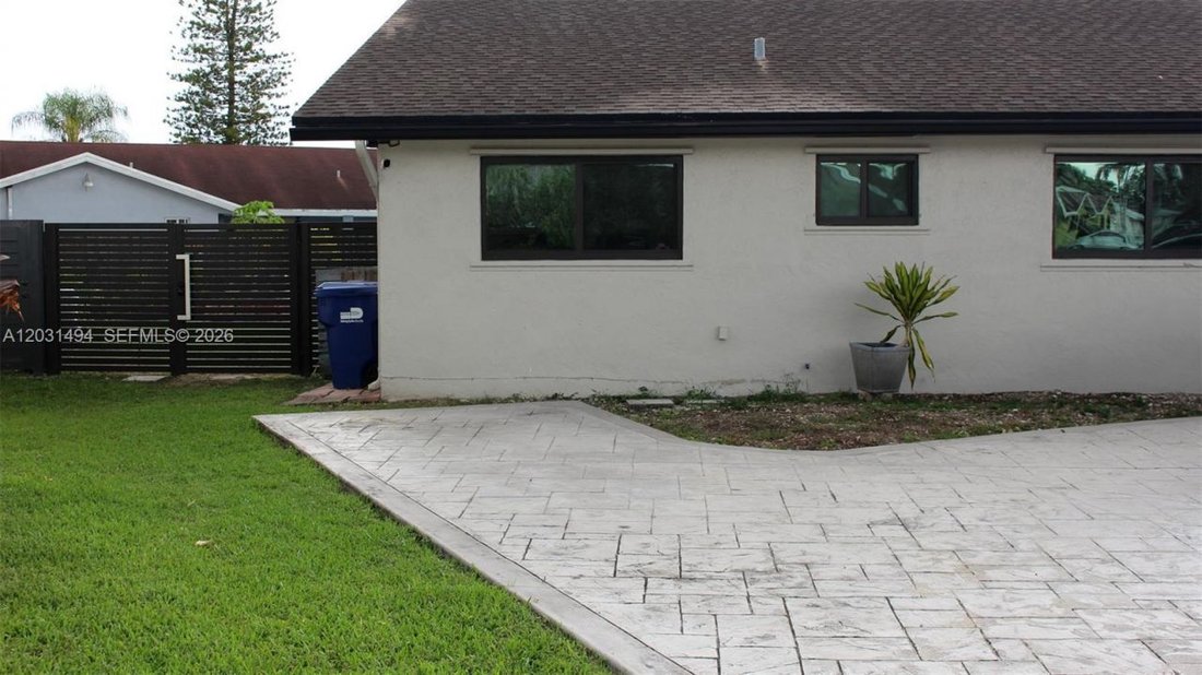 Casa a West Miami, Florida, Stati Uniti 2 - 18835932