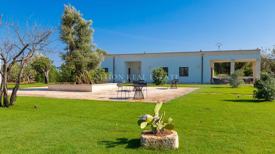 Villa en Pezze di Greco-Pozzo Faceto-Montalbano, Fasano, Apulia 2 - 18835740