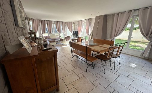 House in Adamville, Saint-Maur-des-Fossés, France 1