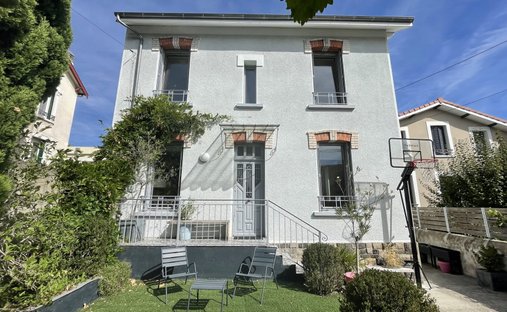 Haus in L'Ecorchade, Chamalières, Frankreich 1