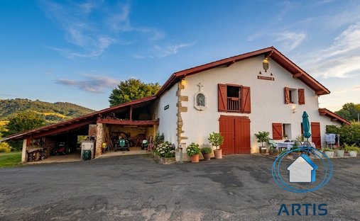 Azienda agricola a Mendi-Choko-Karrikatxar-Olhette, Urrugne, Francia 1