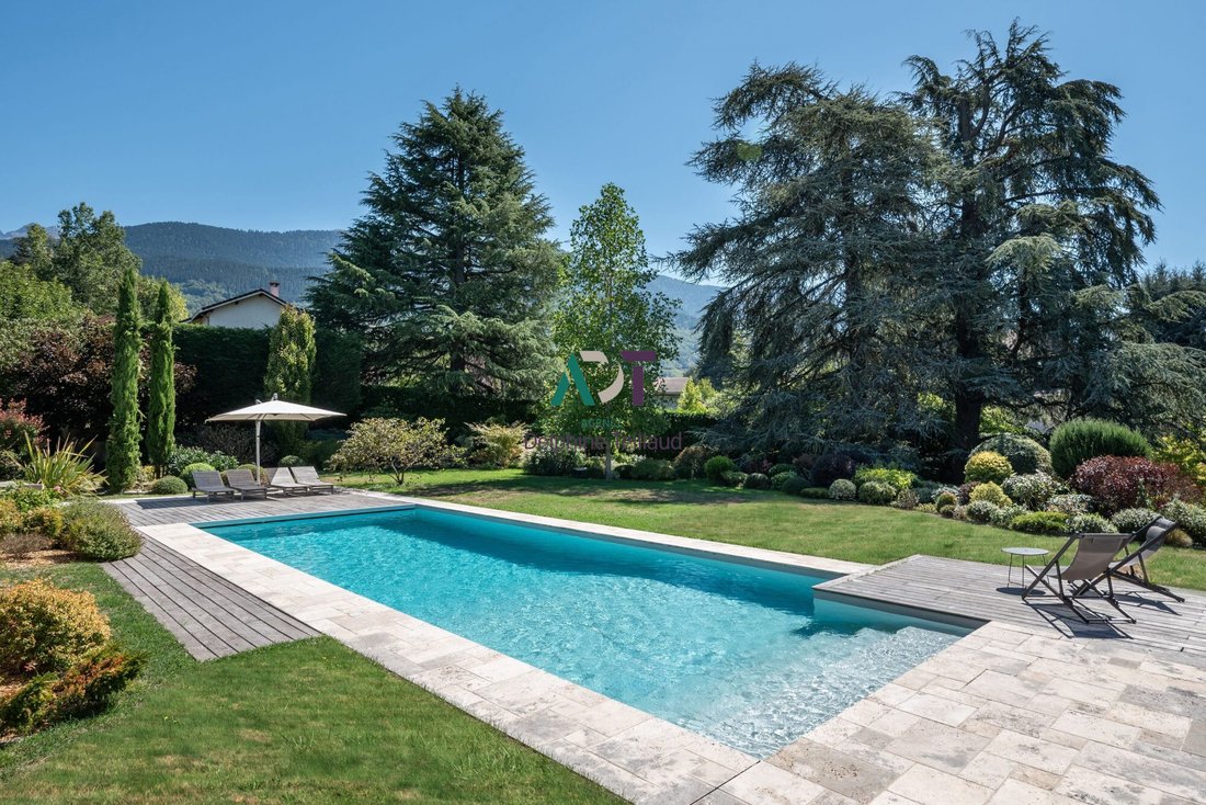 Finca en Saint-Martin-d'Uriage, Auvernia-Ródano-Alpes, Francia 3 - 18835992