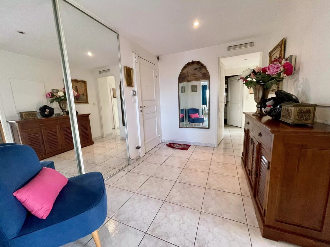 Apartment in Les Cougoulins-Rastines, Antibes, France 5 - 17315256