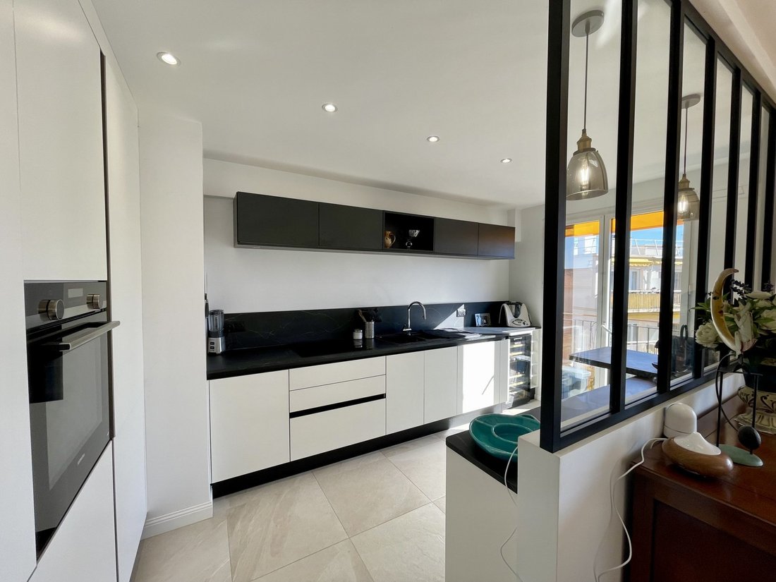 Apartment in Les Cougoulins-Rastines, Antibes, France 5 - 17315260