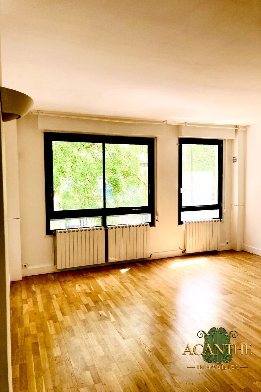 Apartment in Bois de Boulogne, Paris 16e Arrondissement, Paris 1 - 18619898