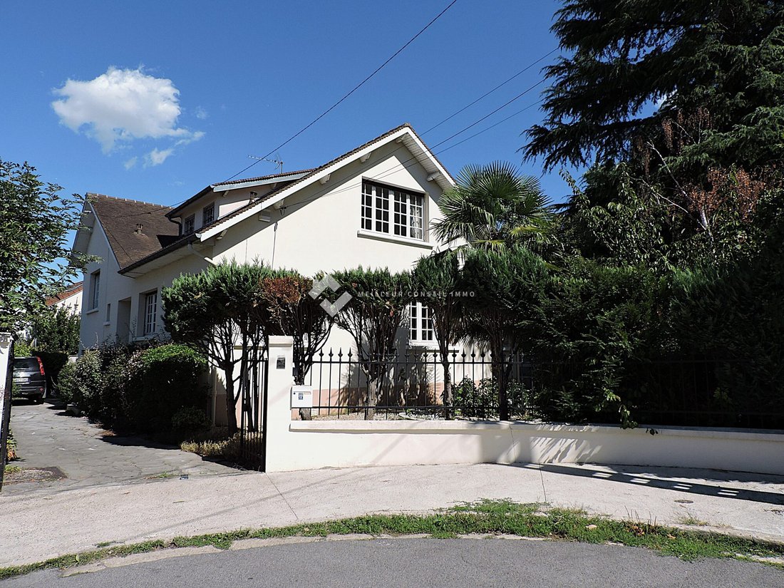 Casa en Descartes, Champs-sur-Marne, Francia 1 - 18836183