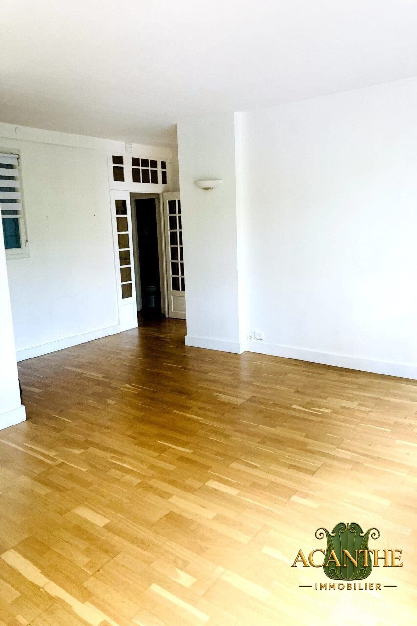 Apartment in Bois de Boulogne, Paris 16e Arrondissement, Paris 2 - 18619898