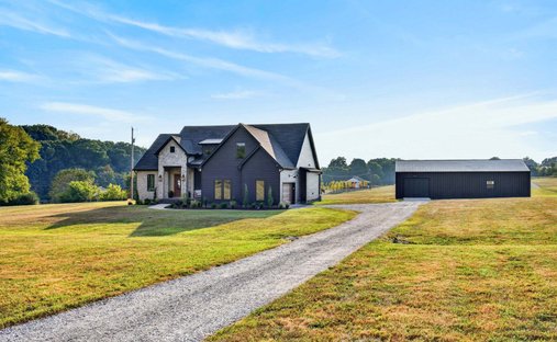 House in Cottontown, Tennessee, United States 1