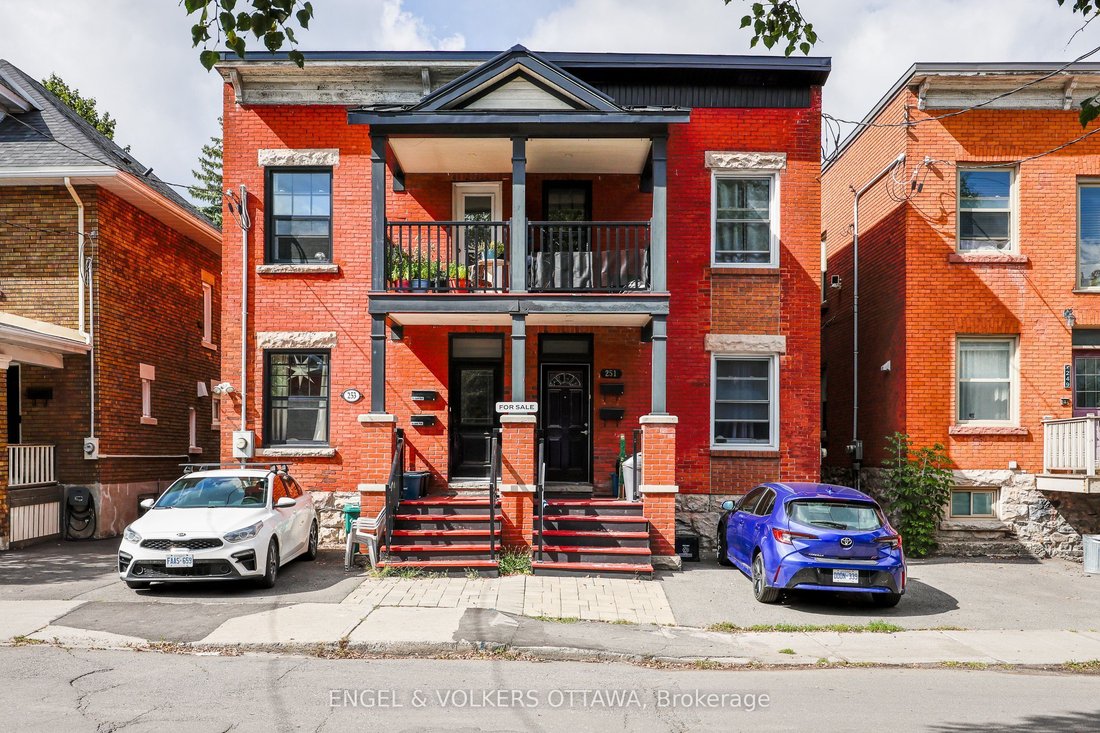 House in Ottawa, Ontario, Canada 2 - 18837595