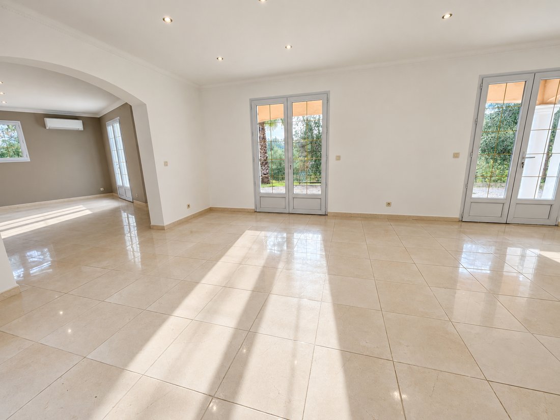 Villa in La Motte, Provence-Alpes-Côte d'Azur, France 5 - 16648366